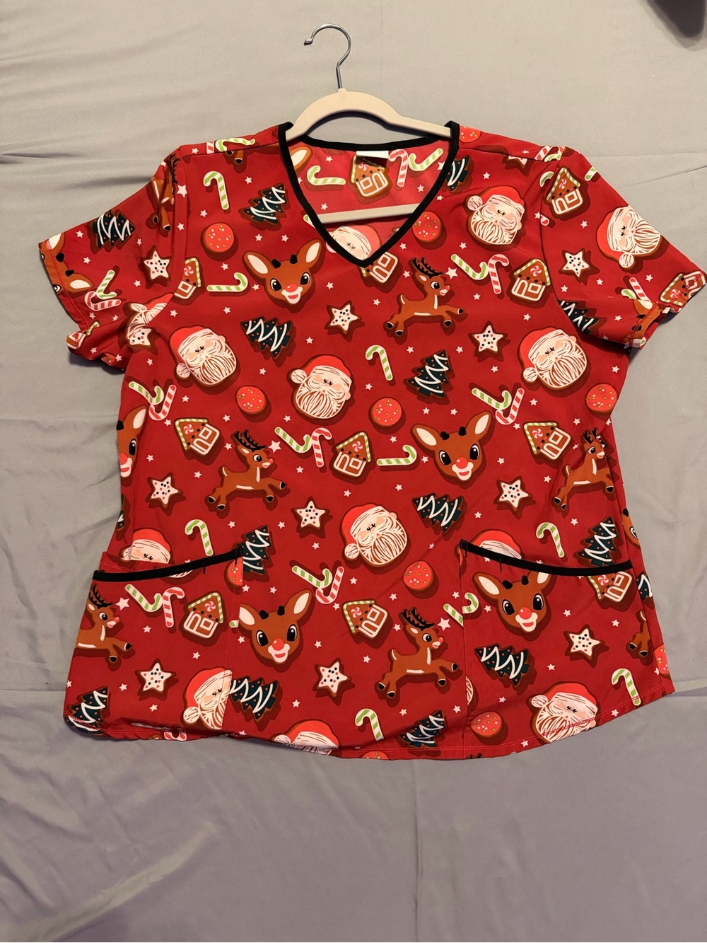 Women’s Red Holiday Graphic V-Neck Top